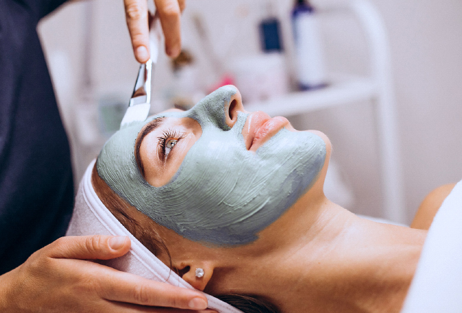 Skin Whitening & Brightening (Oily Skin)